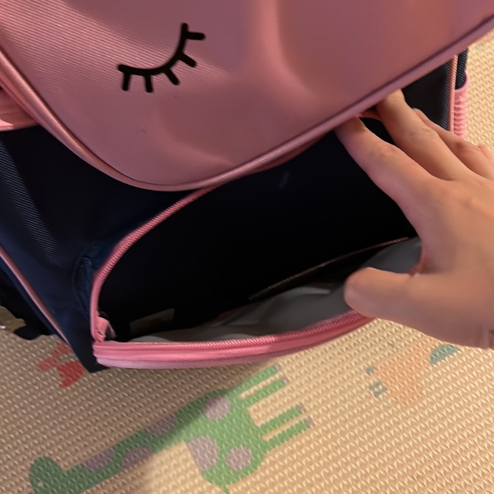 Used school backpack - Picture 7 of 7